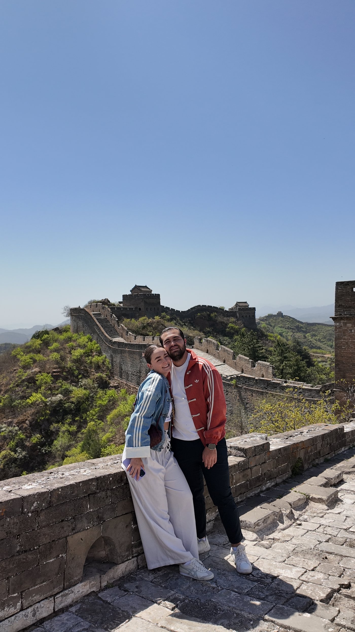 Ana Pau y Juan Pablo en la Gran Muralla China